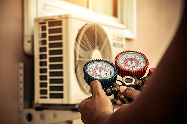 Professional Hvac technician working in Burke, VA